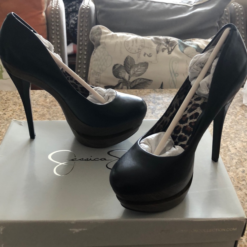 Jessica Simpson Heels 👠